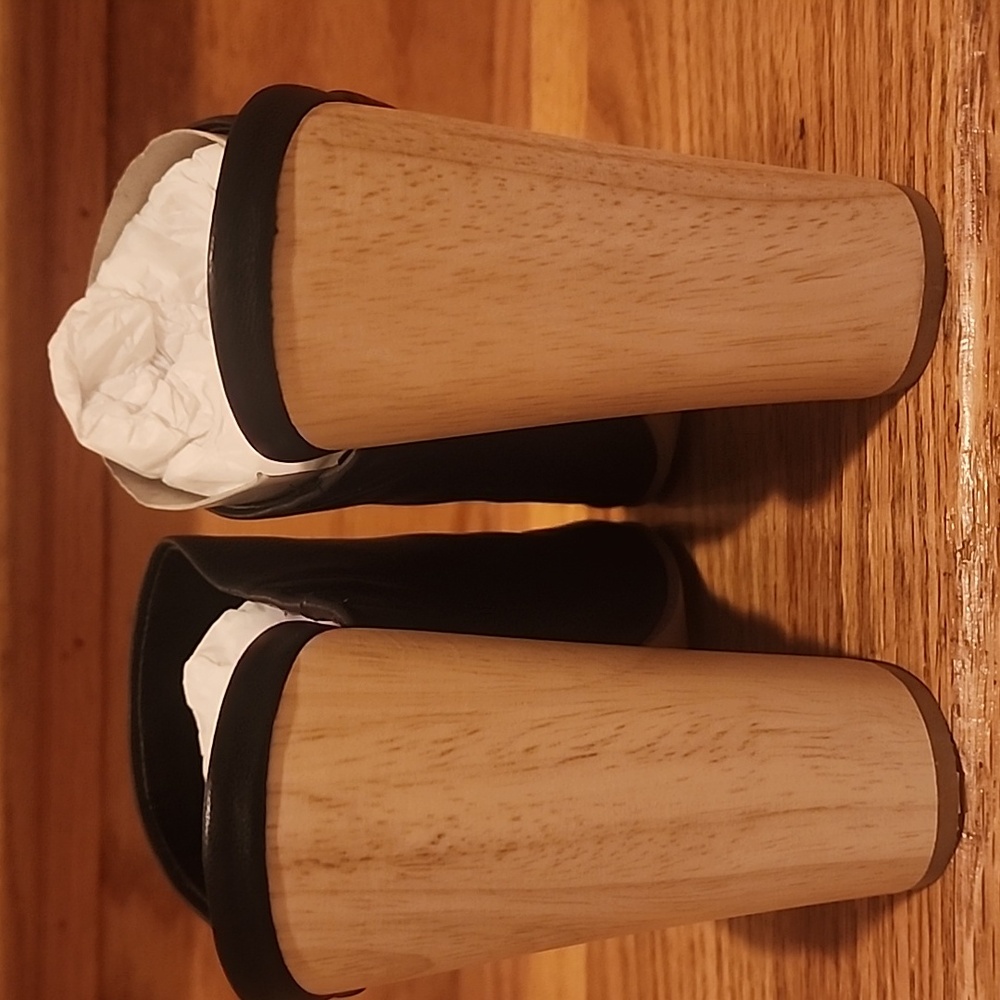 NIB Dolce Vida "Enyo" Black Leather Pointed Toe Mules Wood Heels 9.5M - Picture 5 of 13